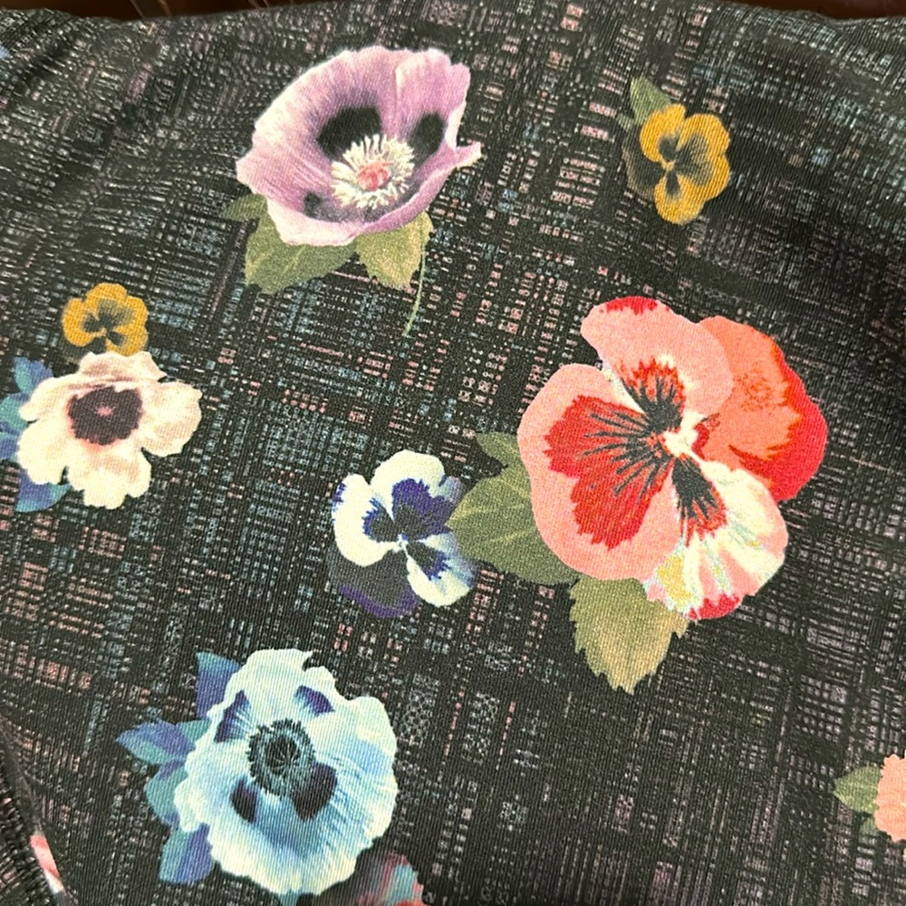 Jessica Simpson The Warmup Leggings, Floral, Large - Picture 6 of 10
